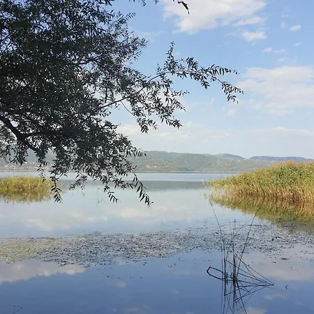 Willa Cadde Sicak Havuzlu Genis Bahceli Sapanca