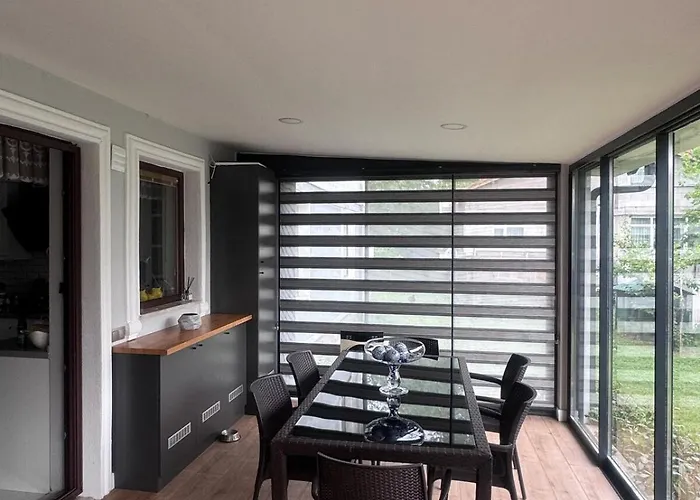 Cadde Sicak Havuzlu Genis Bahceli * Sapanca